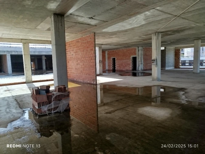 Armazém para Venda em Sacavém e Prior Velho Foto 19