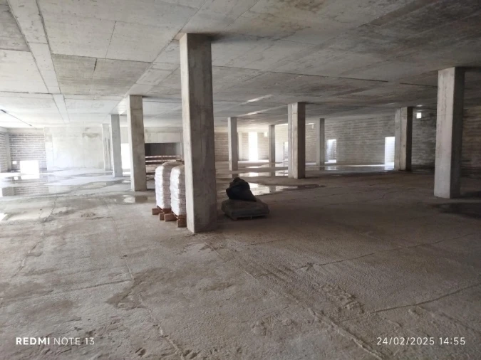 Armazém para Venda em Sacavém e Prior Velho Foto 30