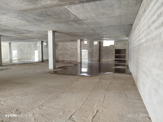 Armazém para Venda em Sacavém e Prior Velho Foto 32