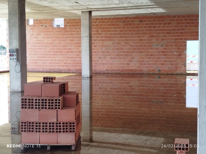 Armazém para Venda em Sacavém e Prior Velho Foto 14