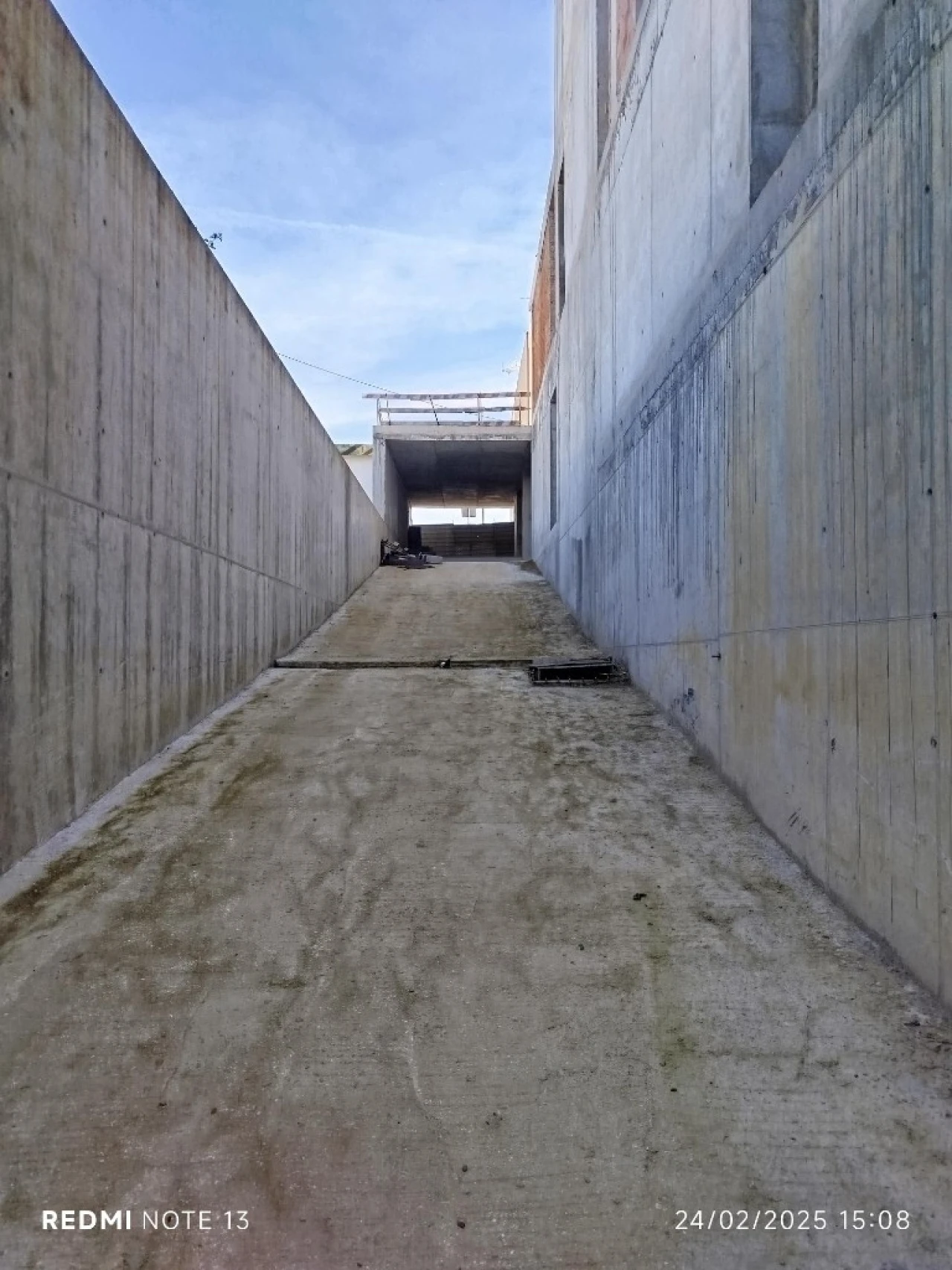 Armazém para Venda em Sacavém e Prior Velho Foto 13