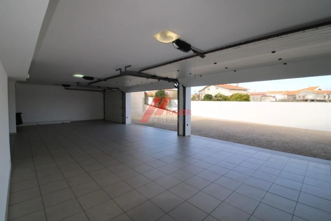 Moradia T5 para Venda em Póvoa de Varzim, Beiriz e Argivai Foto 56
