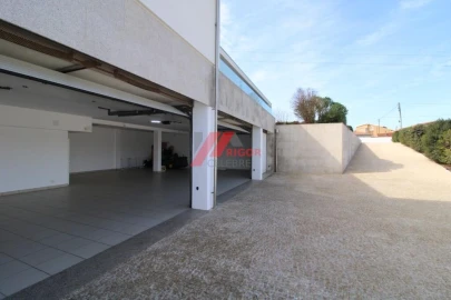 Moradia T5 para Venda em Póvoa de Varzim, Beiriz e Argivai