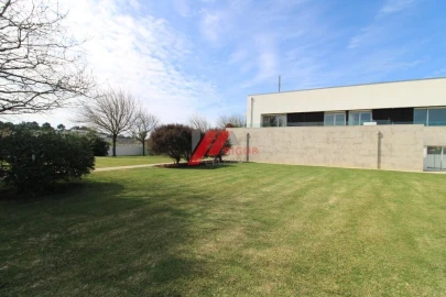 Moradia T5 para Venda em Póvoa de Varzim, Beiriz e Argivai