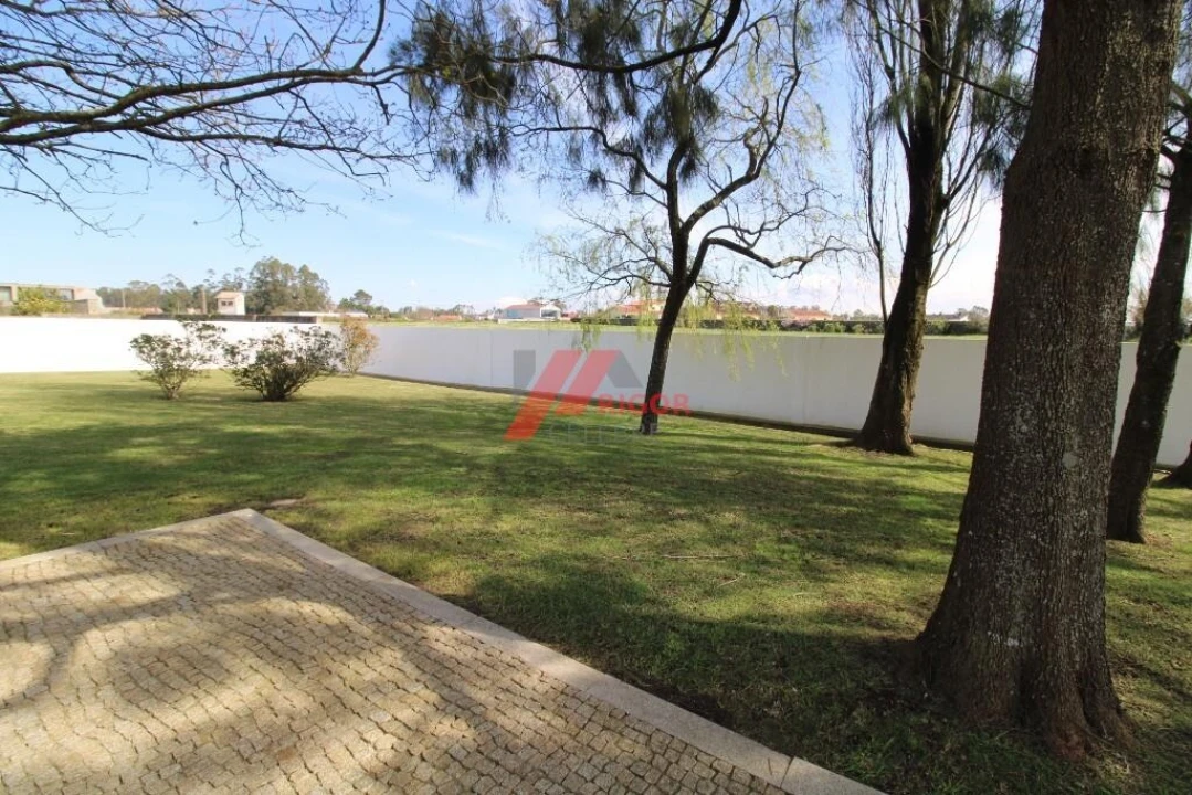 Moradia T5 para Venda em Póvoa de Varzim, Beiriz e Argivai Foto 75
