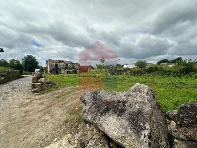 Terreno para Venda em Vila Verde e Barbudo Foto 5