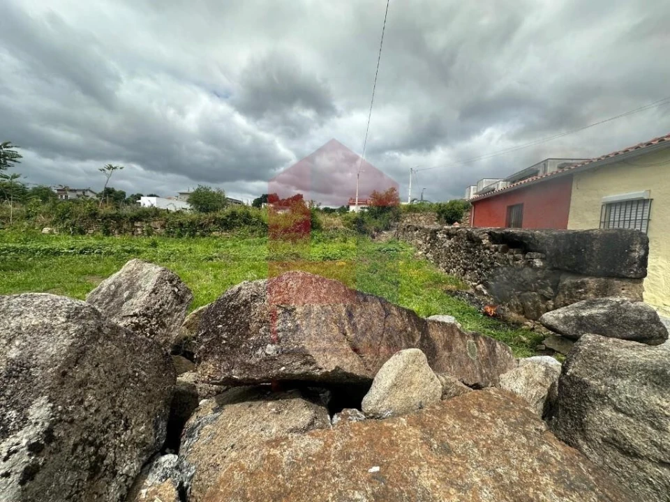 Terreno para Venda em Vila Verde e Barbudo Foto 7