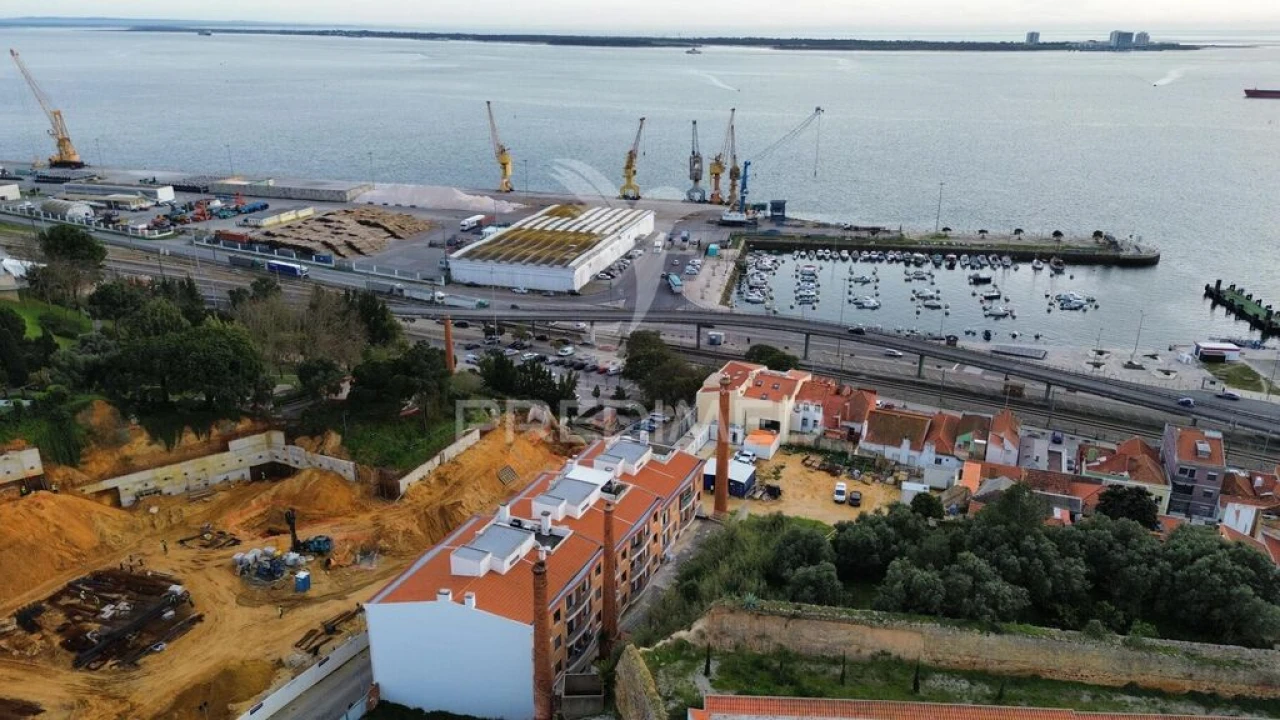Terreno para Venda em Setubal (São Sebastião) Foto 17