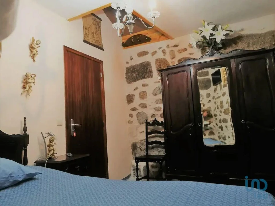 Moradia T2 para Venda em Sousela Foto 13