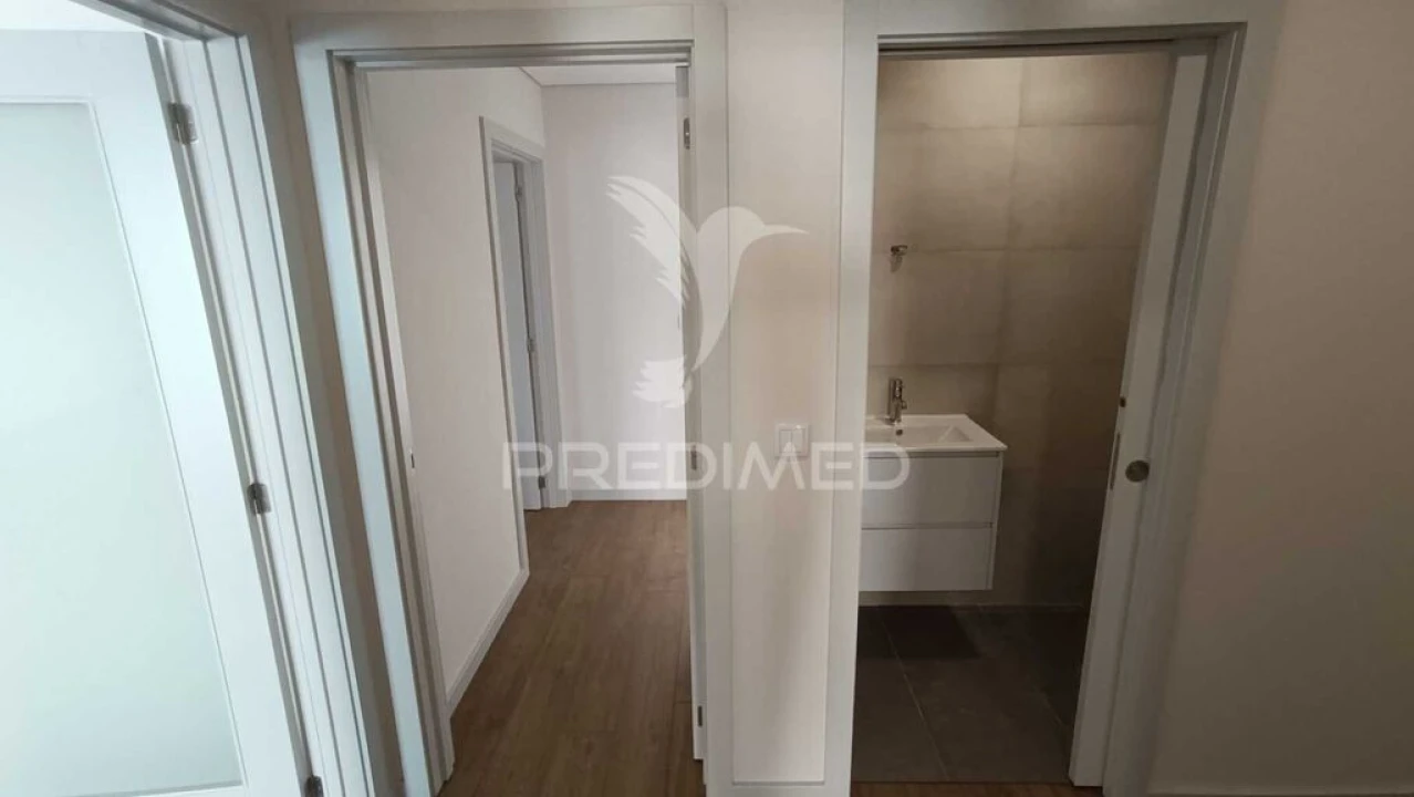 Apartamento T3 para Venda em Cedofeita, Santo Ildefonso, Sé, Miragaia, São Nicolau e Vitória Foto 9