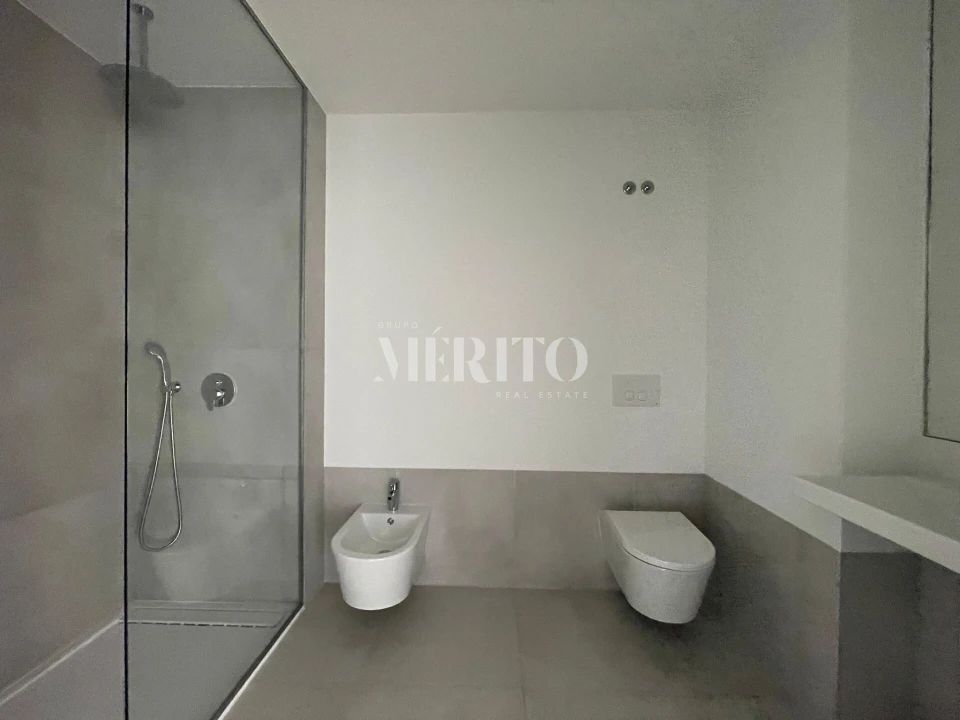 Apartamento T1 para Venda em Azurem Foto 4