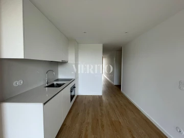Apartamento T1 para Venda em Azurem