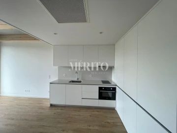 Apartamento T1 para Venda em Azurem