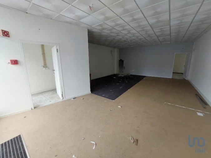 Loja para Venda em Oiã Foto 4