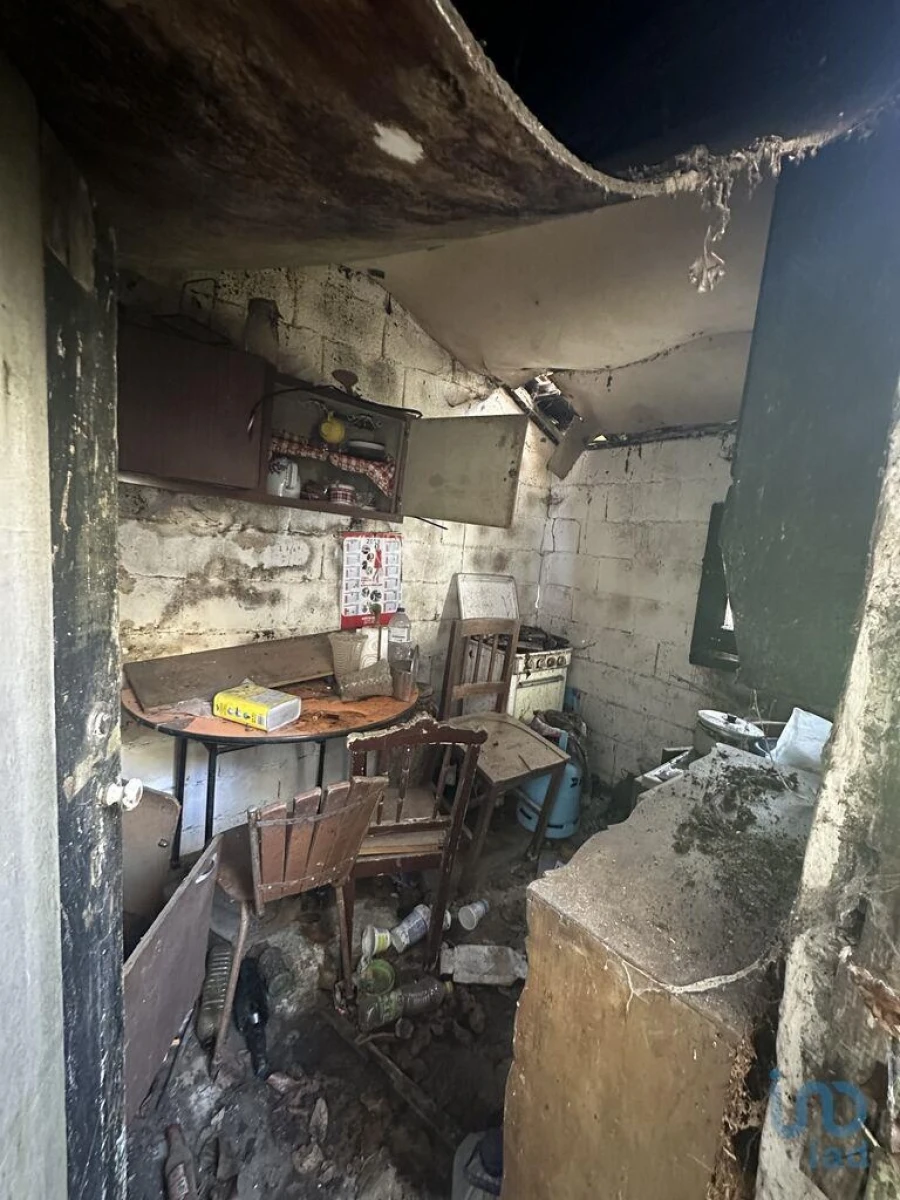 Moradia T2 para Venda em Loureiro Foto 11