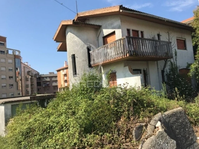 Moradia T4 para Venda em Albergaria-A-Velha e Valmaior Foto 1