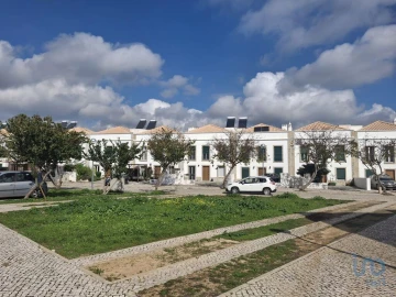 Moradia T4 para Venda em Moncarapacho e Fuseta