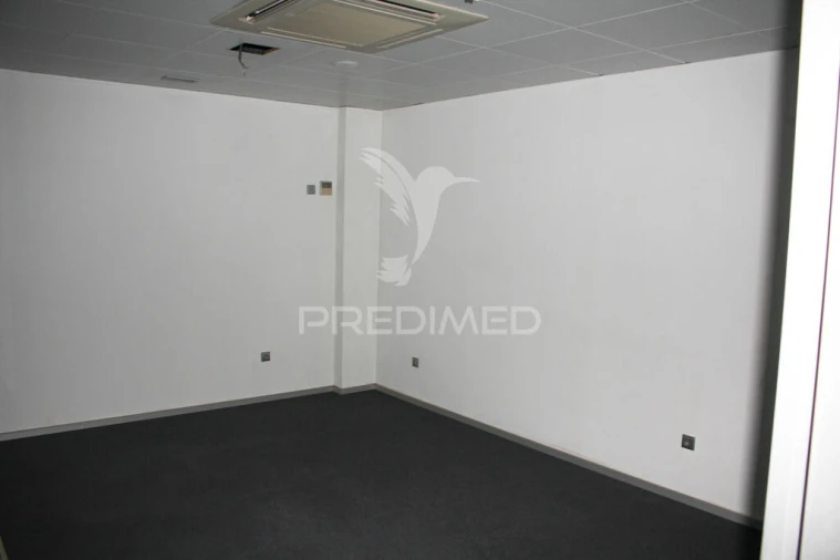 Escritório para Arrendamento em Celeirós, Aveleda e Vimieiro Foto 8