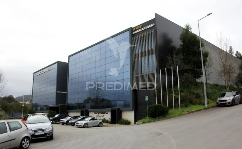 Escritório para Arrendamento em Celeirós, Aveleda e Vimieiro