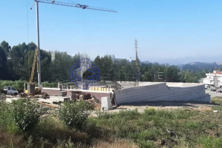 Moradia T3 para Venda em Escapães Foto 29