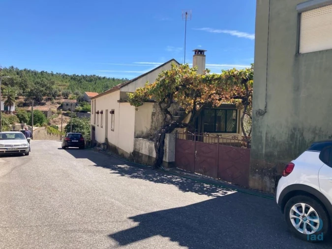 Moradia T3 para Venda em Sobreira Formosa e Alvito da Beira Foto 7