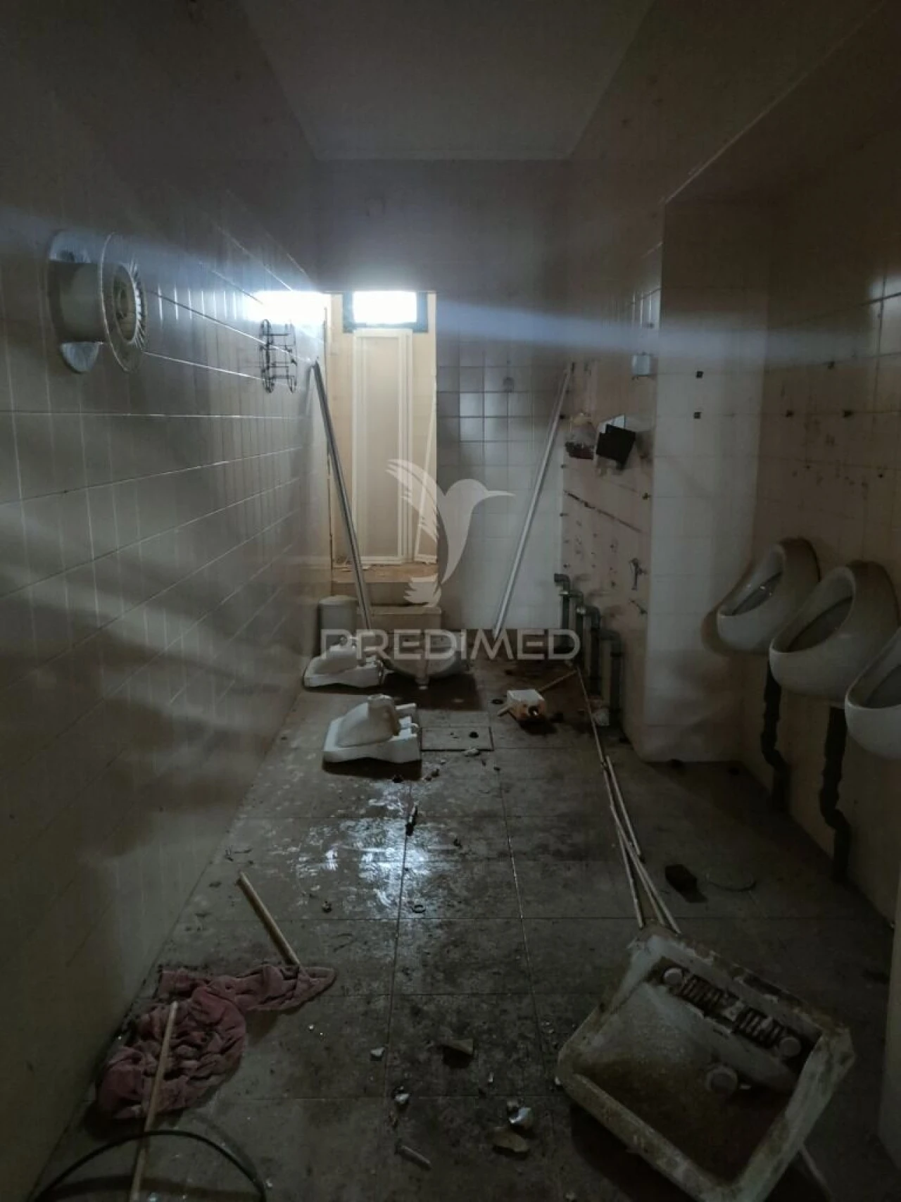 Armazém para Venda em Alcanhões Foto 15