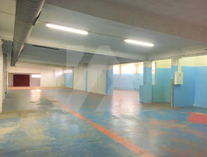 Armazém para Venda em Vila de Cucujães Foto 7