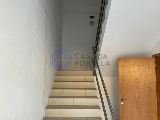 Armazém para Arrendamento em São João da Madeira Foto 10