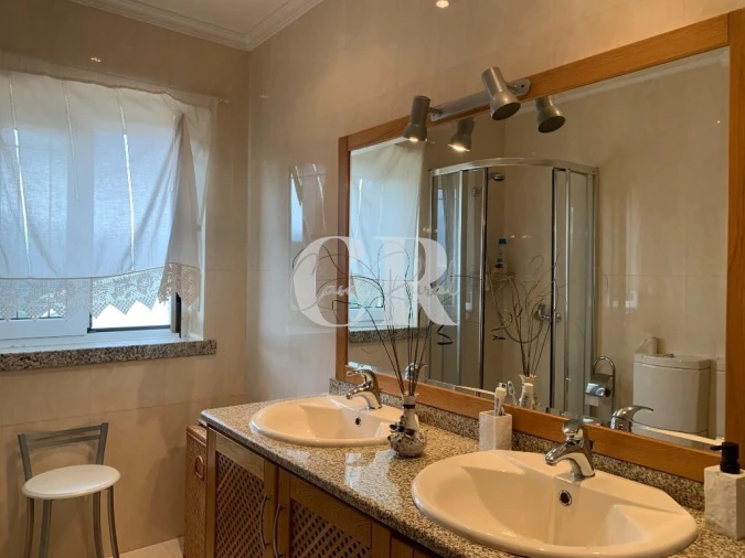 Moradia T4 para Venda em Bobadela Foto 37