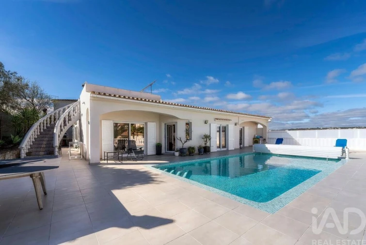 Moradia T5 para Venda em São Brás de Alportel Foto 3