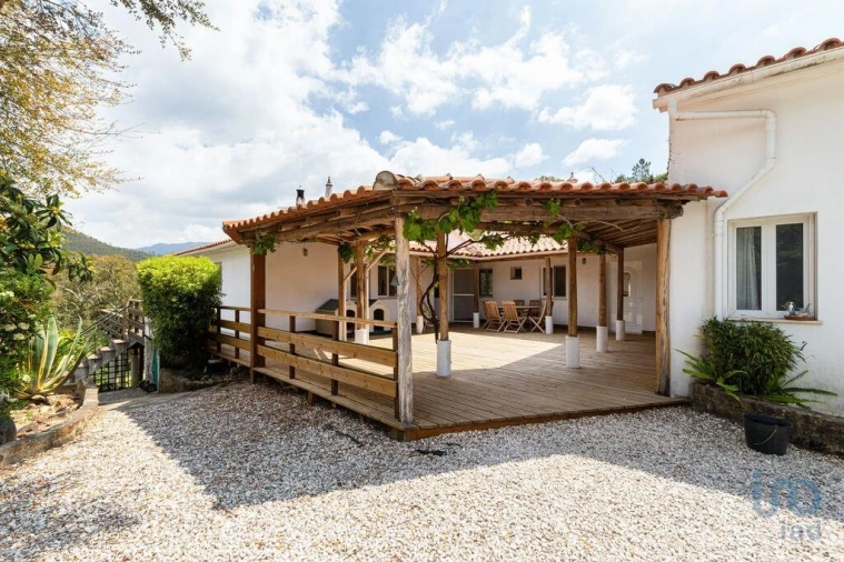 Moradia T5 para Venda em Marmelete Foto 4