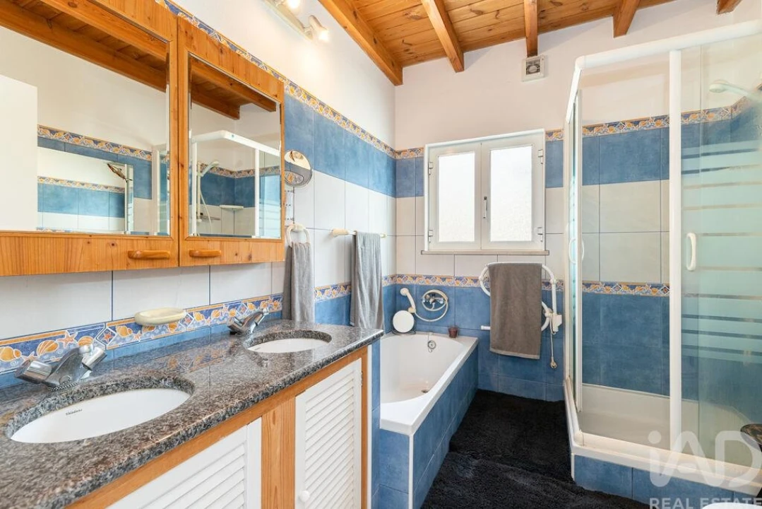 Moradia T5 para Venda em Marmelete Foto 20