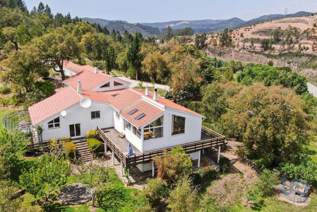 Moradia T5 para Venda em Marmelete Foto 1