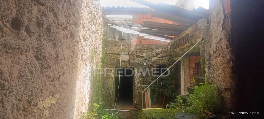 Moradia T4 para Venda em Espírito Santo, Nossa Senhora da Graça e São Simão Foto 2