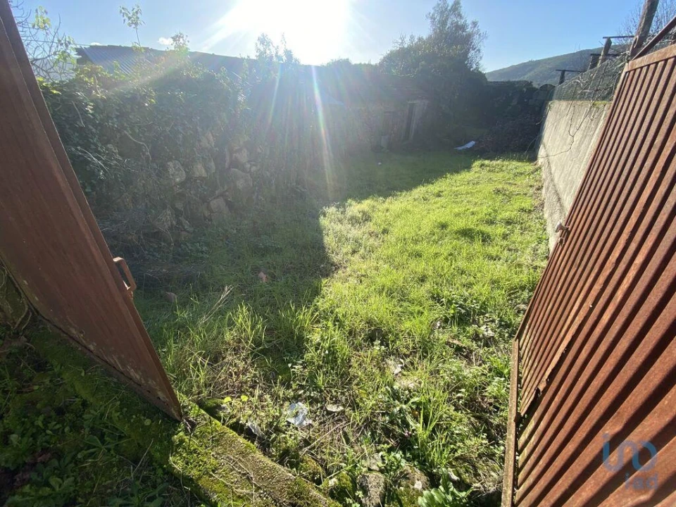 Moradia T3 para Venda em Covas Foto 8