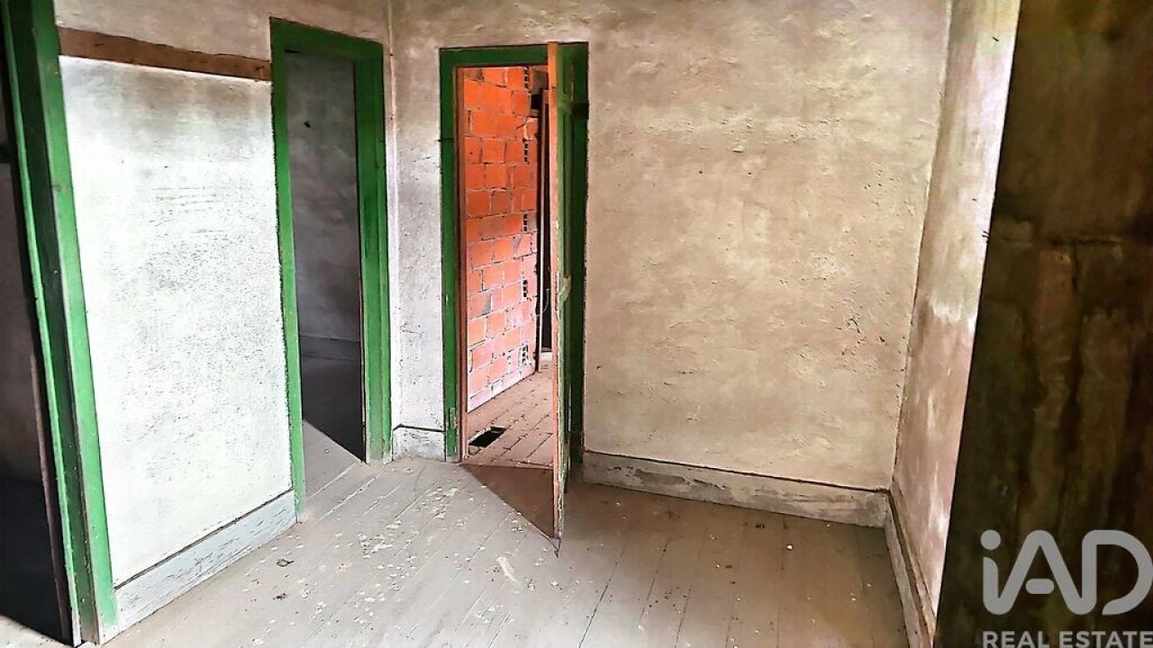 Moradia T6 para Venda em Parada de Gonta Foto 15