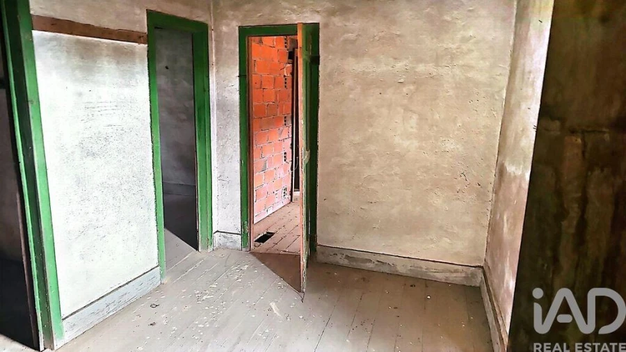 Moradia T6 para Venda em Parada de Gonta Foto 15