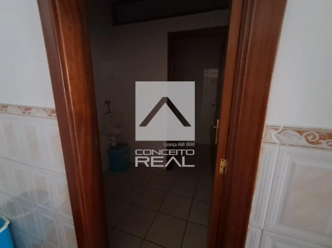 Loja para Arrendamento em Aguas Santas Foto 8