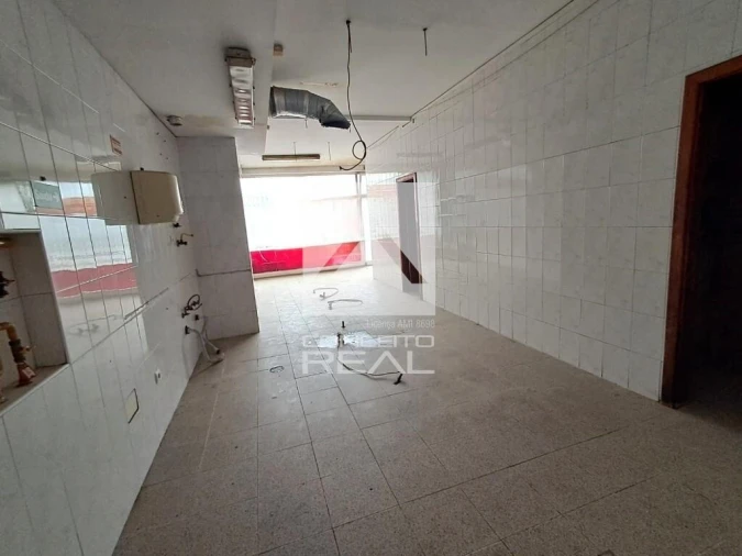 Loja para Arrendamento em Aguas Santas Foto 24