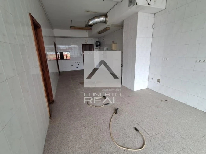 Loja para Arrendamento em Aguas Santas Foto 23