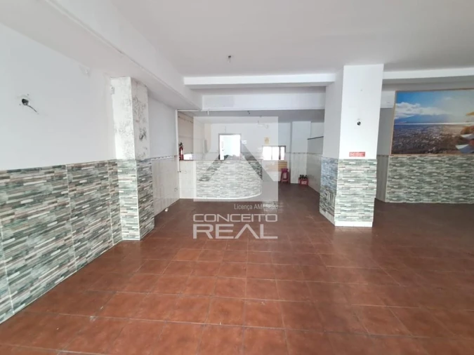 Loja para Arrendamento em Aguas Santas Foto 3