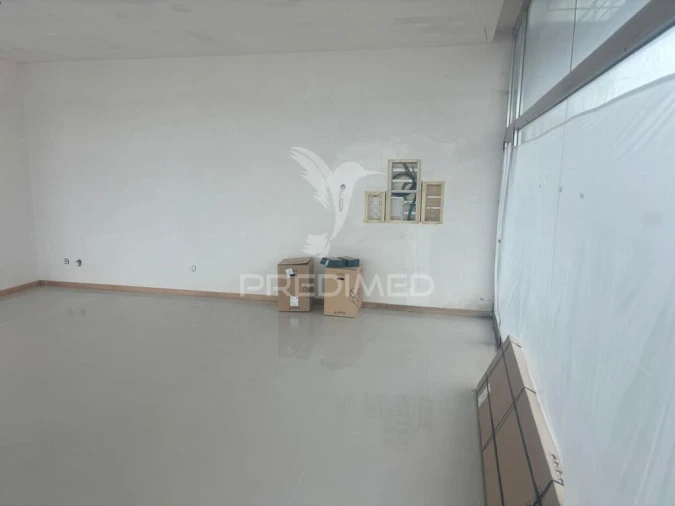 Loja para Venda em Gafanha da Boa Hora Foto 3