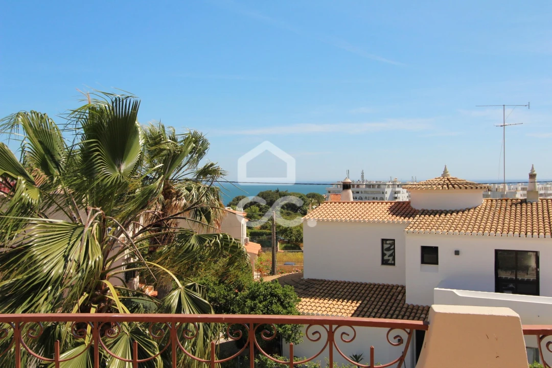 Moradia T4 para Venda em Porches Foto 4