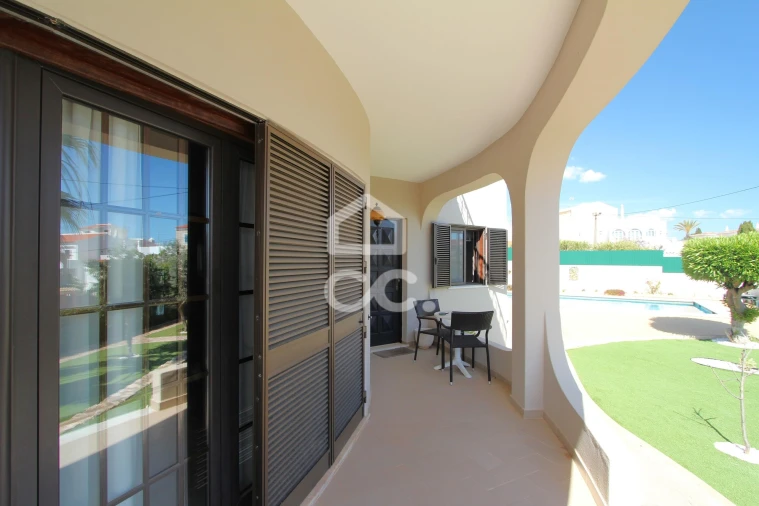 Moradia T4 para Venda em Porches Foto 54