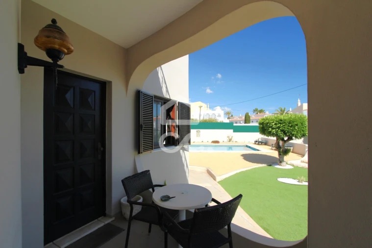 Moradia T4 para Venda em Porches Foto 55