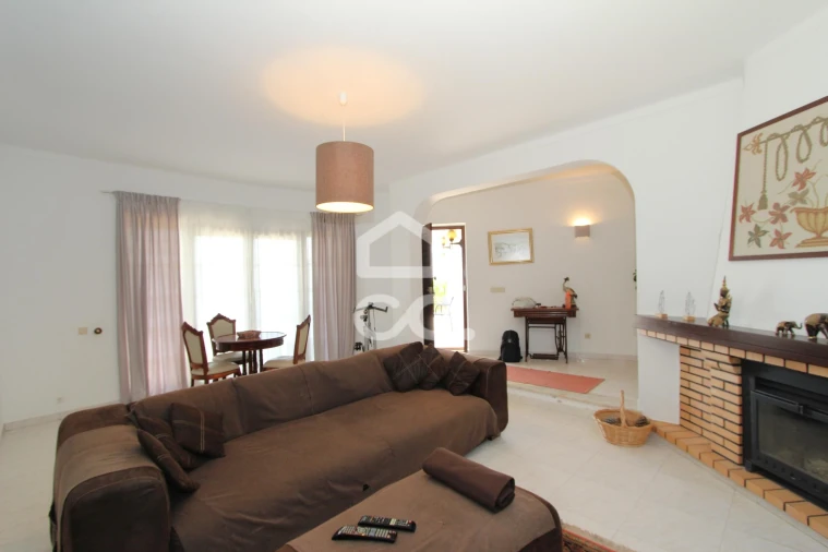 Moradia T4 para Venda em Porches Foto 9