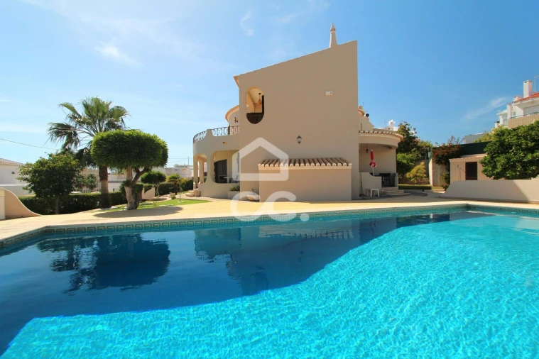 Moradia T4 para Venda em Porches Foto 7