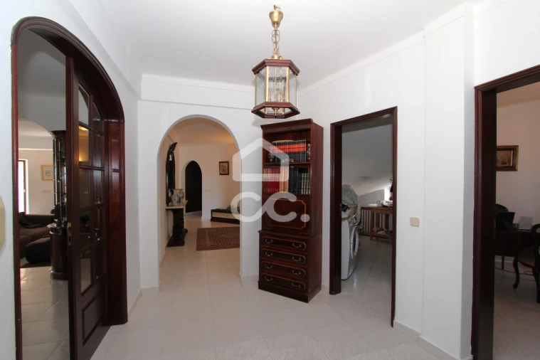 Moradia T4 para Venda em Porches Foto 13