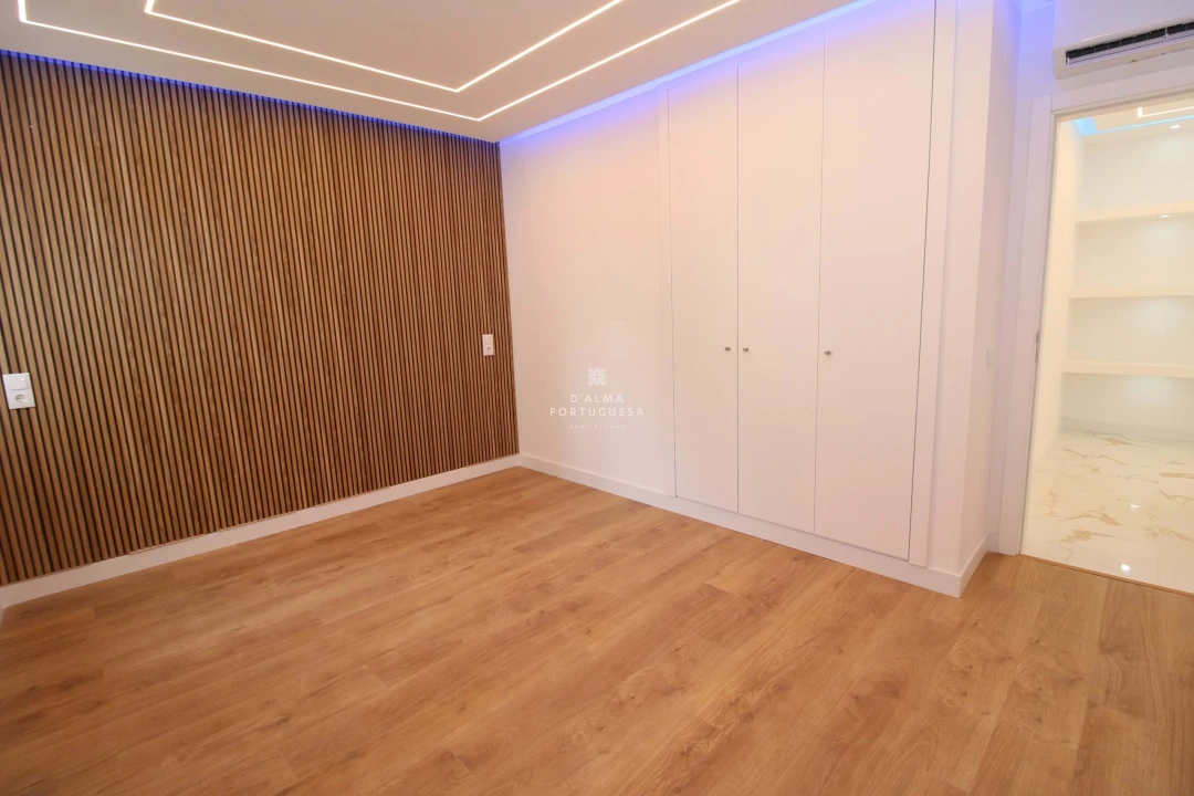Apartamento T2 para Venda em Quarteira Foto 12