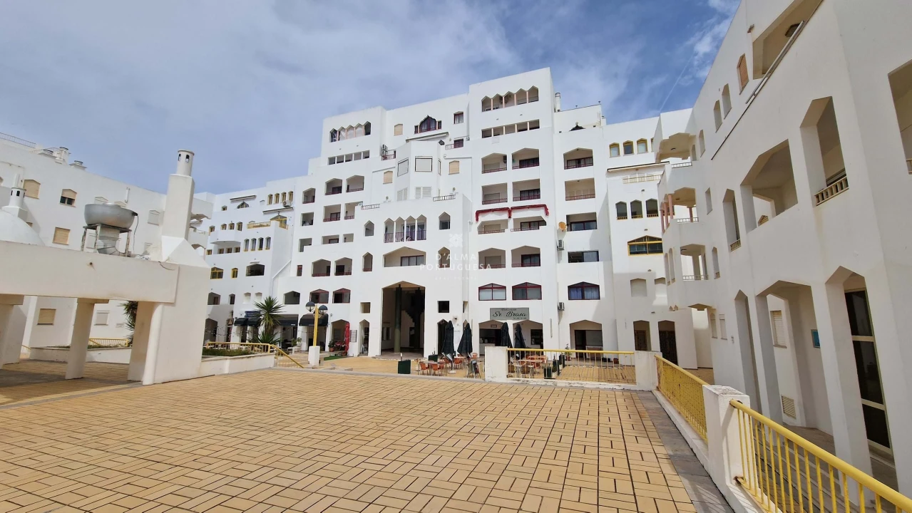 Apartamento T2 para Venda em Quarteira Foto 16